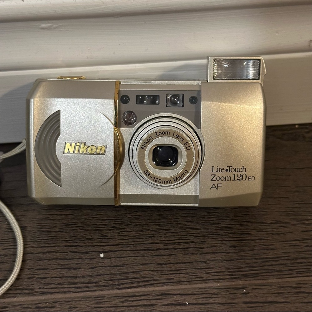 Vintage Nikon Lite Touch Zoom 120 ED AF 35mm Film Camera Gold Built-In Flash